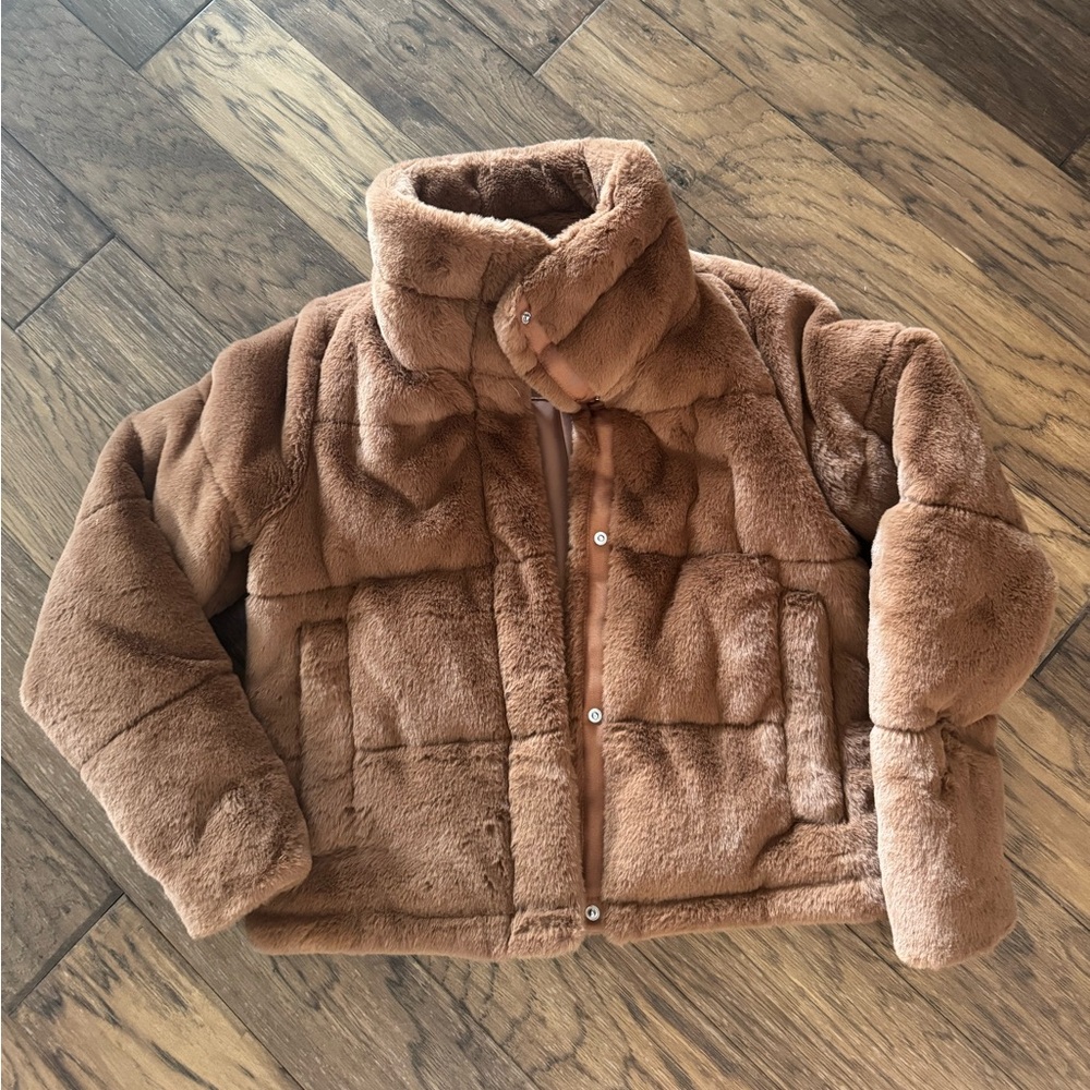 Abercrombie & Fitch Tan Faux Fur Jacket